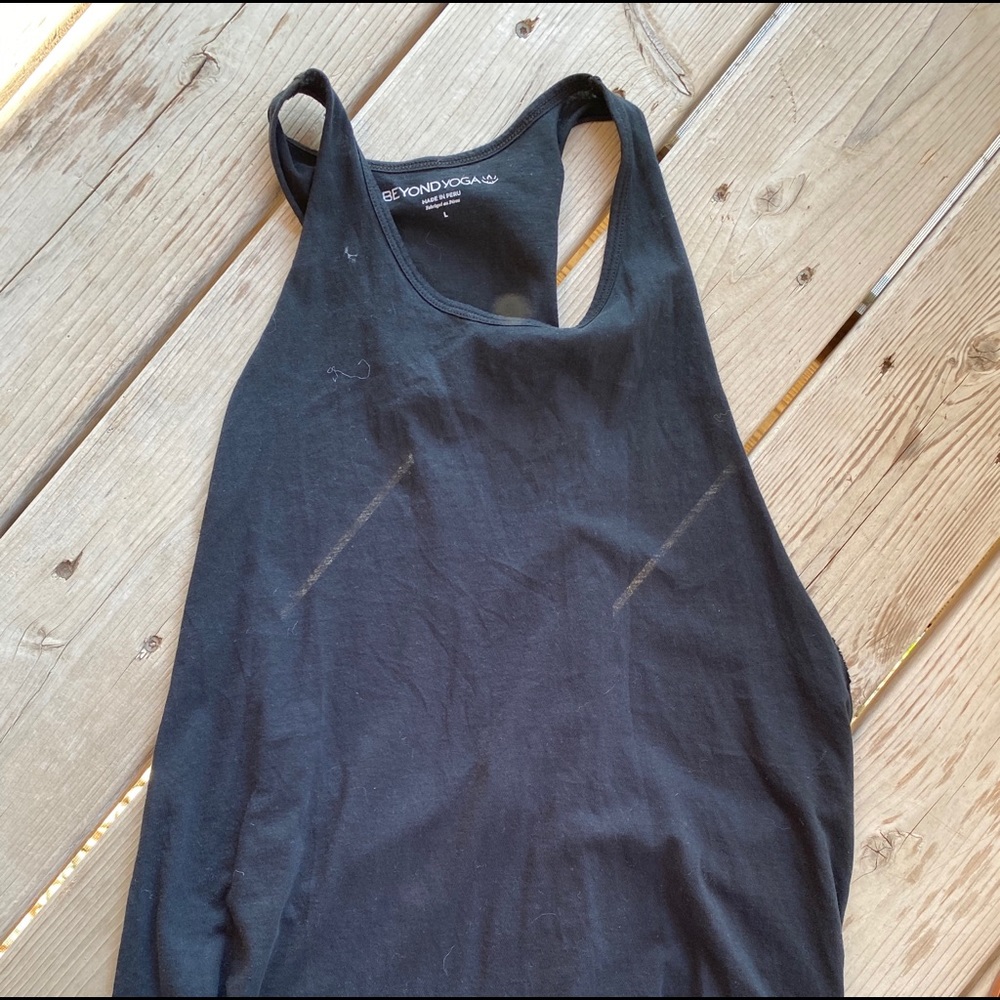 Beyond yoga twist back workout tank